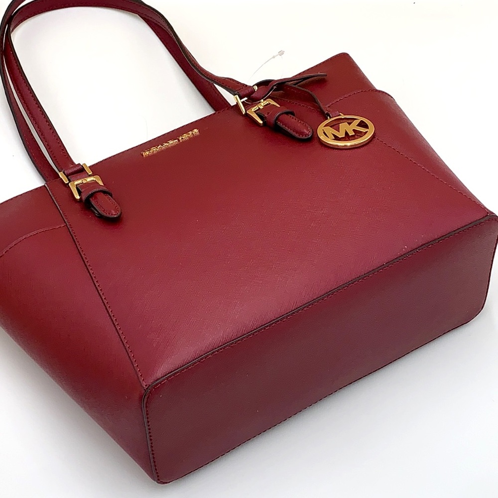 NWT MICHAEL KORS CHARLOTTE LARGE TOP ZIP TOTE Dark Cherry COLOR NWT - Picture 16 of 16